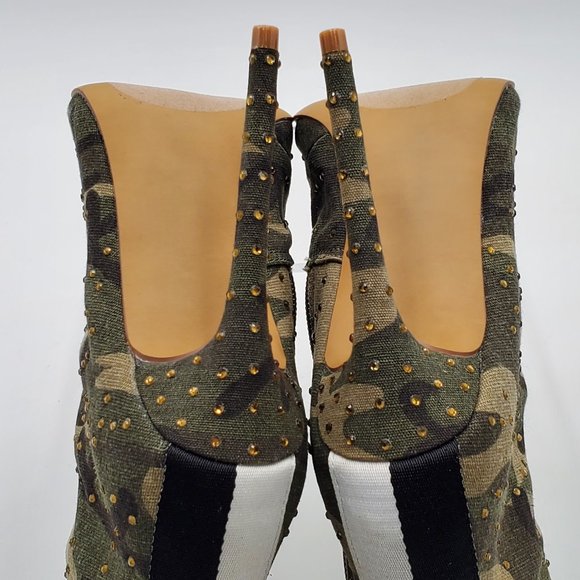 Steve Madden Rhinestone Studded Camouflage Booties - NWOT - Picture 14 of 16